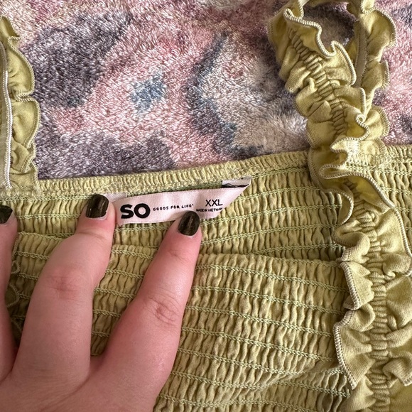 Smocked plus size tank top - Picture 2 of 2